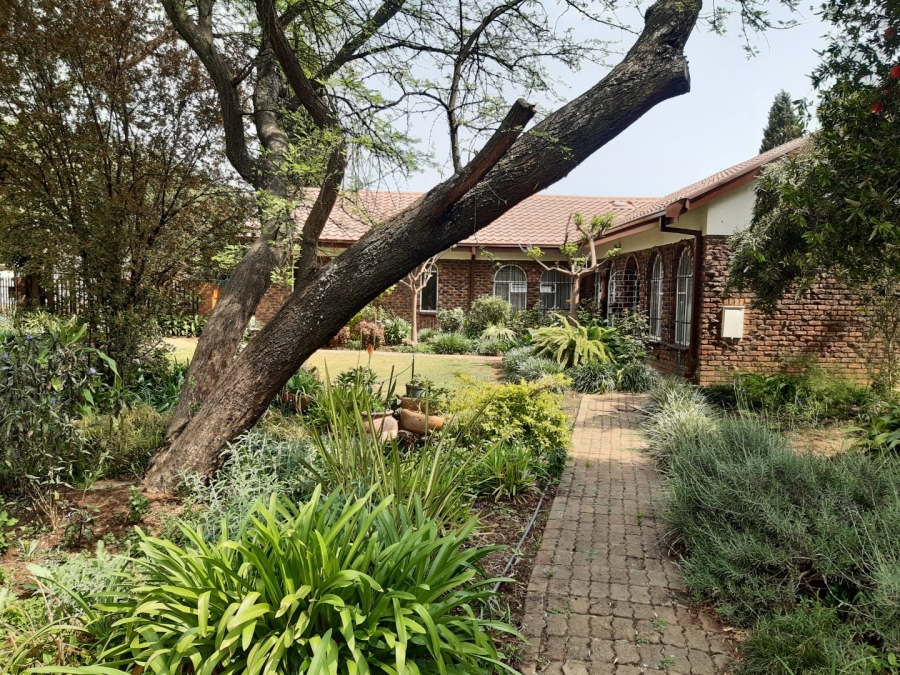 3 Bedroom Property for Sale in Potchefstroom North West
